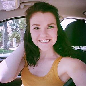 Meet your Posher, Hannah